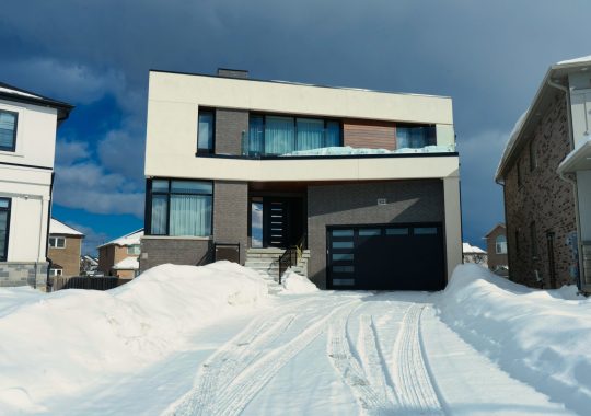 20 Eringate, Hamilton ON