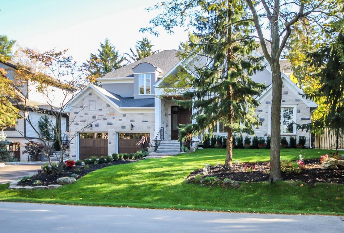 418 Cairncroft Road, Oakville ON