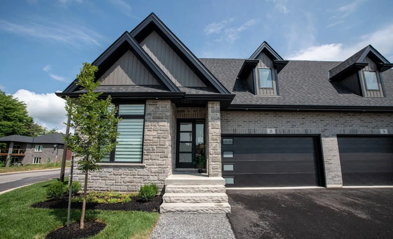 Hazel Street, Pelham ON – Saffron Valley