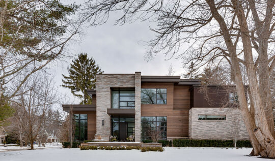 Why Toronto Homeowners Should Hire an Architect First: A Guide
